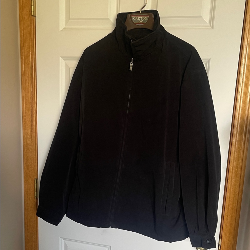 Northwest Men's Dark Zip-Up jacket